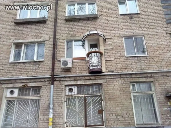 Szlachta w bloku.