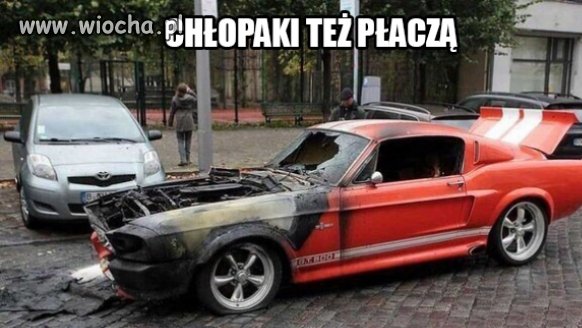 SPALONY SAMOCHÓD POD WARSZAWĄ