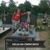 Sesja na cmentarzu