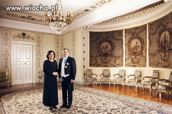 Nie wypuszczajcie żyrandola na miasto bo wiocha!