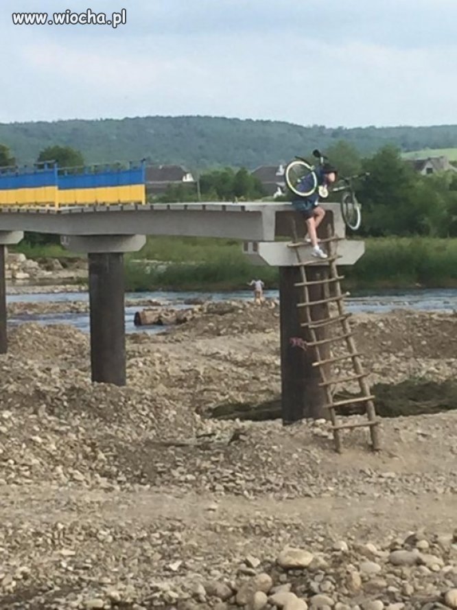 Dobrze że wybudowali most...