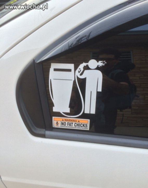 Zaczynają się wakacyjne podwyżki cen paliw
