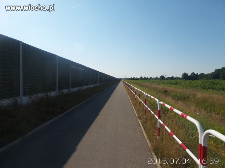 Zawsze zastanawia mnie po co montują ekrany w polu