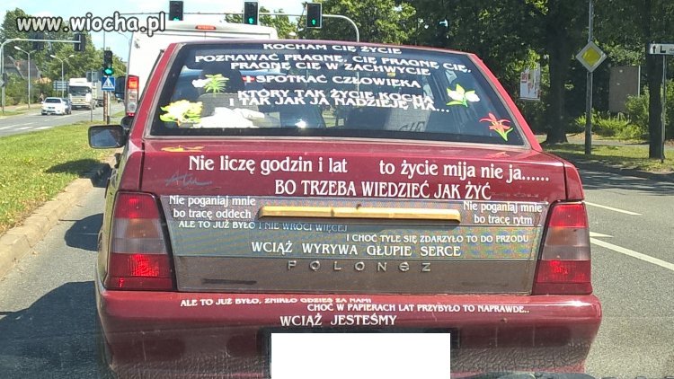 Rozśpiewany Polonez przez ulice mego miasta mknie