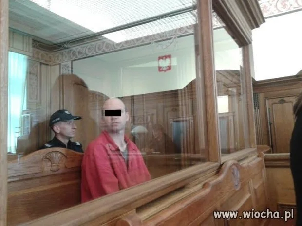 Zgwałcił niemowlę, połamał jej rączki i nóżki