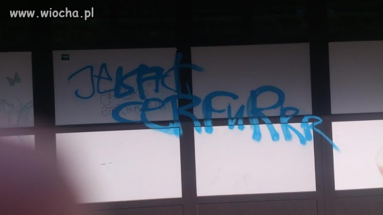 Tak się "spolszcza" sklep Carrefour