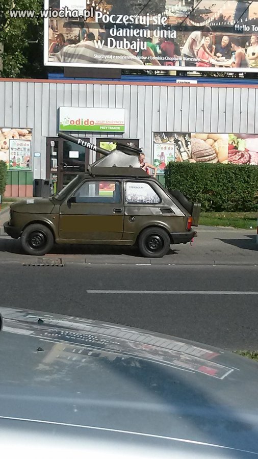 Fiat przerobiony na czołg