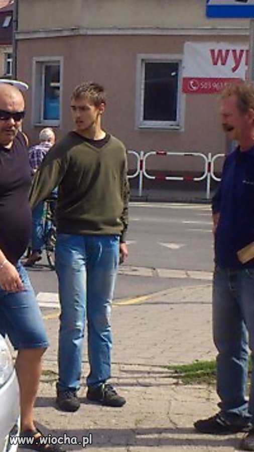 Zdjęcie ofiary pokazują a mordercy zakryte 