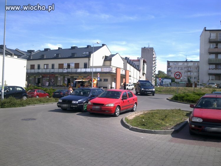 Parkowanie na wjezdzie 