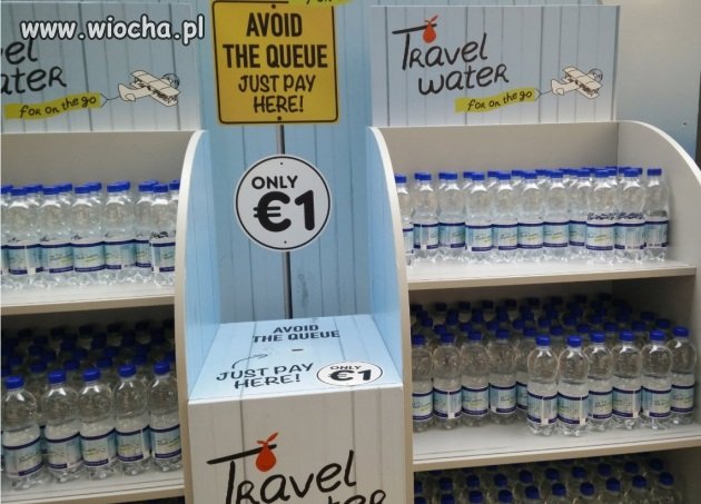 Butelka wody za 1 euro na lotnisku w Brukseli