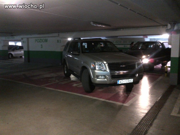 Warszawka parkuje... dzieci umysłowo...