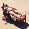 Pół* Janusza na plaży 