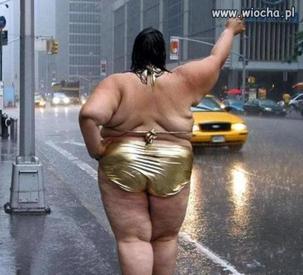Marta wraca z pracy.