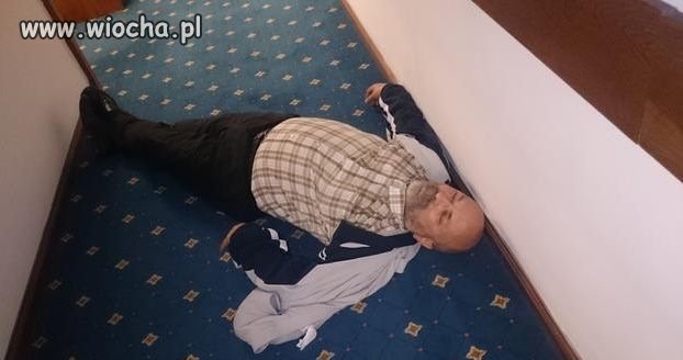 Bogdan Pęk (PiS) Sejmowy Hotel 5 piętro