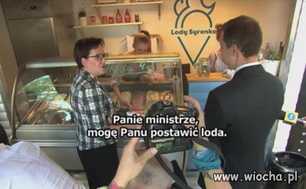 Co ją łączy z ministrem Kamyszem?