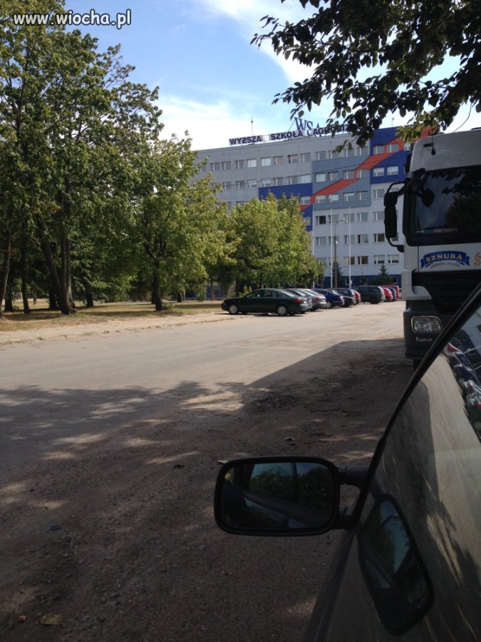 Nowiutki parking!