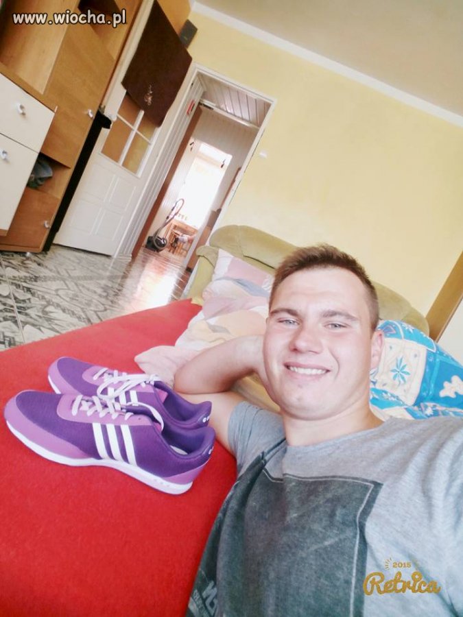Niektórzy ludzie mają nasrane  w głowie 