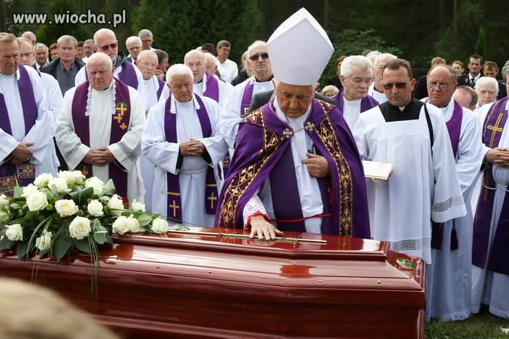 Pedofil Wesołowski pochowany z honorami 