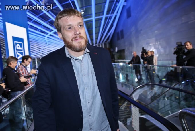 Jak zatrzymać młodych ludzi w Polsce?