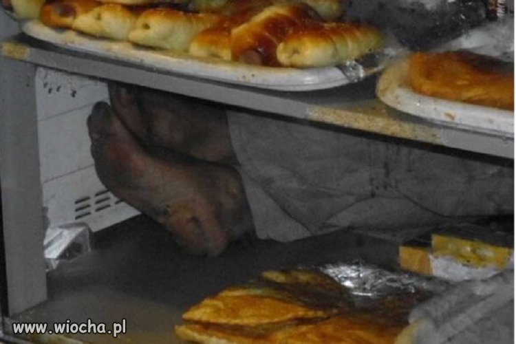A na śniadanko"świeże"pieczywko