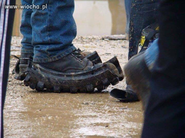  Buty na niepogodę