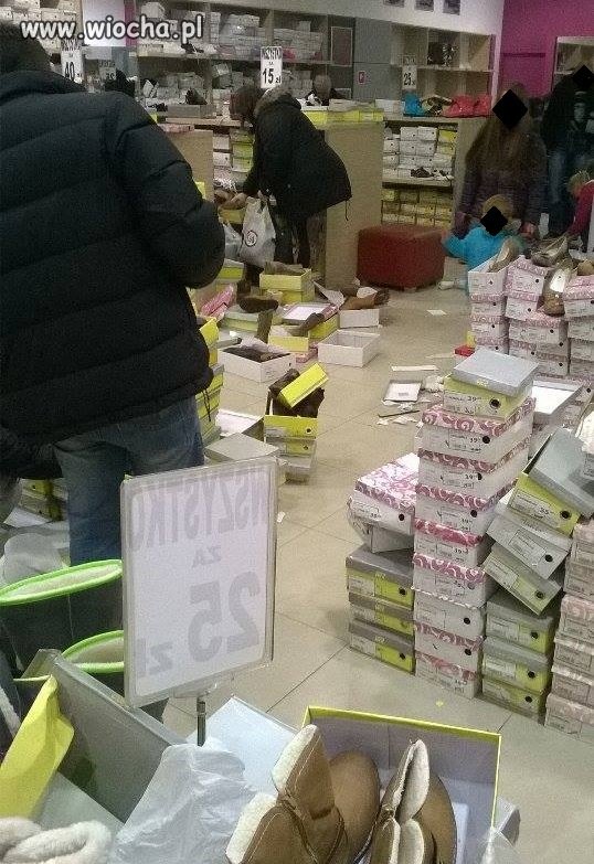 Zrobili wyprzedaż dla ludzi...