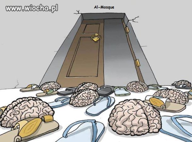 A przed wejściem do meczetu ...