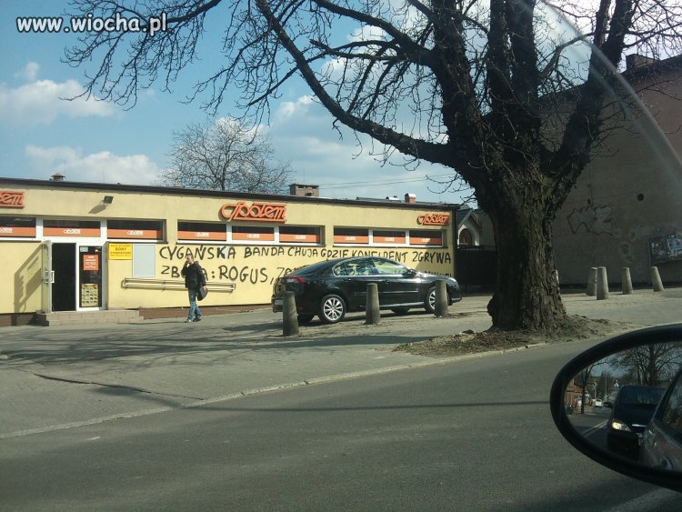 Nic tylko łapy poupier***