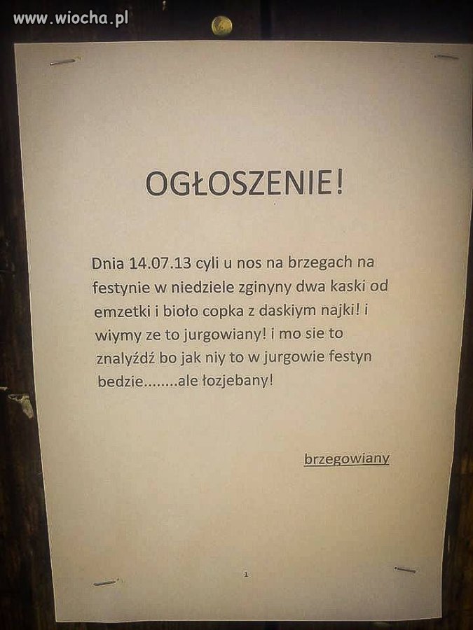 Ogłoszenie przed kościołem
