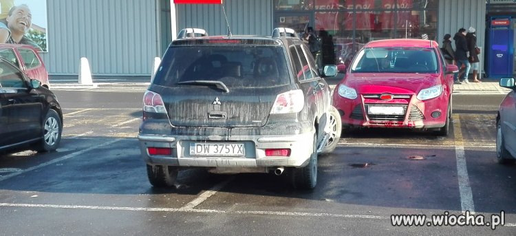 Do Tesco podjeżdżam taaak...