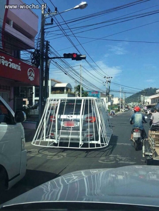 Jak chronić samochód przed innymi pojazdami