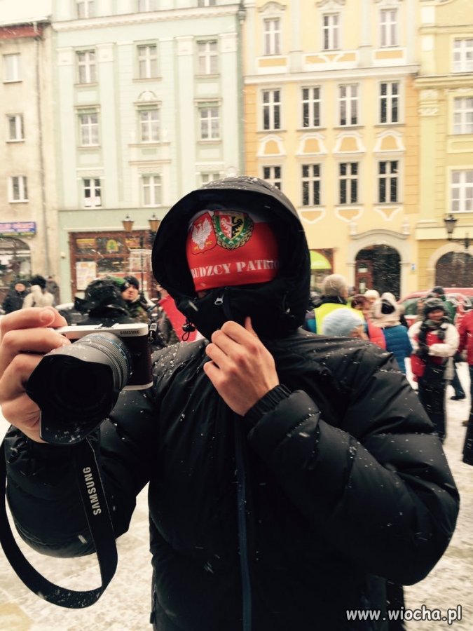 Prawdziwy Polak na demonstracji KOD