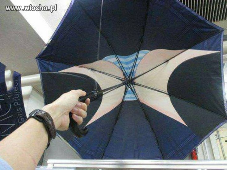 Niby parasol a jakby miało zacząć kapać