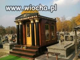 U cygana nagrobek z rozmachem