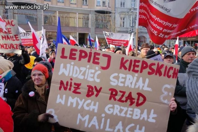 Już widzę tę starowinkę jak ostro mailuje
