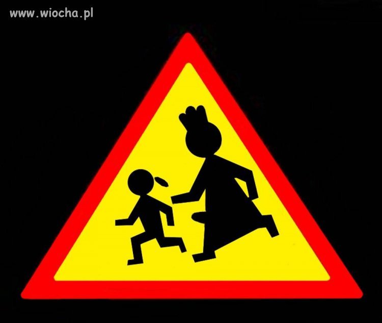 "Nie jest konieczne", by biskupi informowali władze