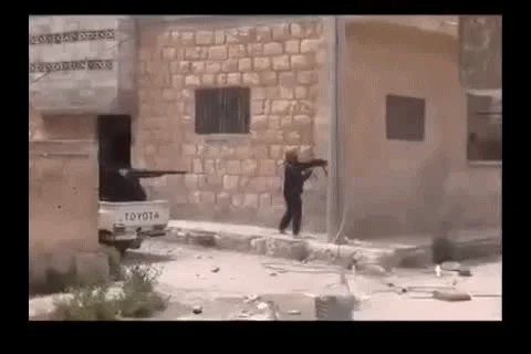 Najlepszy jest atak z zaskoczenia.