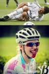Panienki kopią piłkę a mężczyźni uprawiają sport