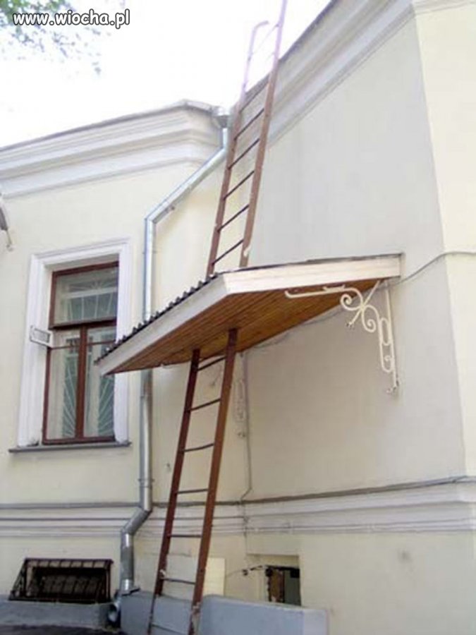 A bo Janusz miał odstawić drabinę