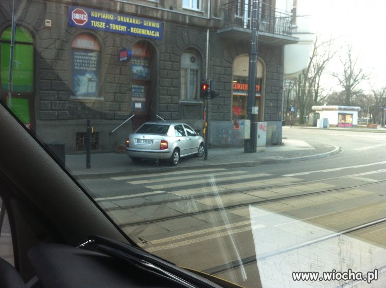 Tak się parkuje w Łodzi