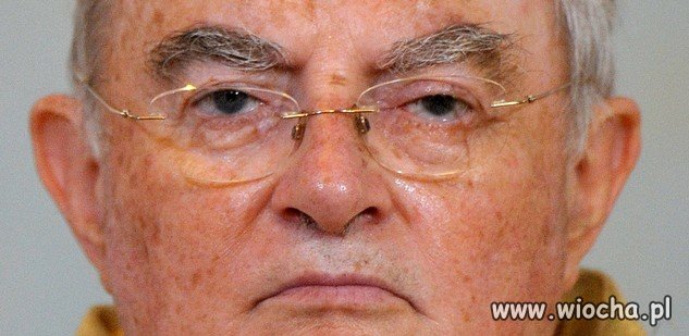 Abp Hoser: Niewierzący powinni płacić podatek na Kościół
