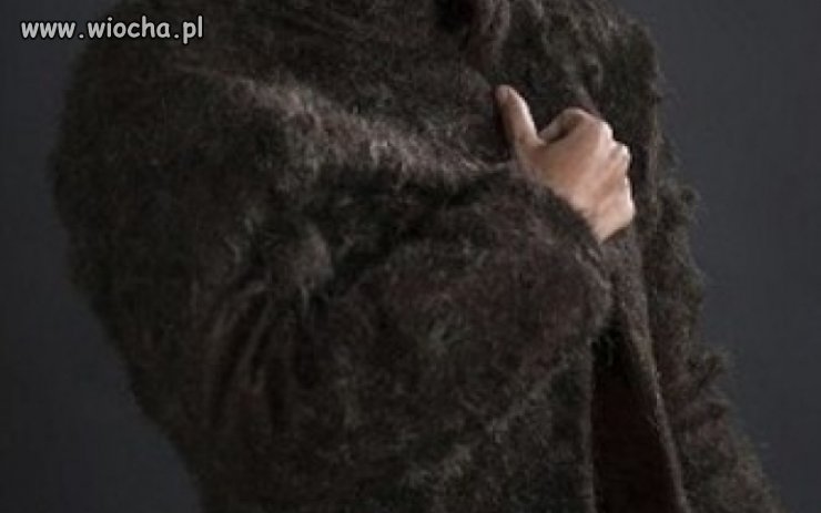 Palto z owłosienia klatek piersiowych mężczyzn 