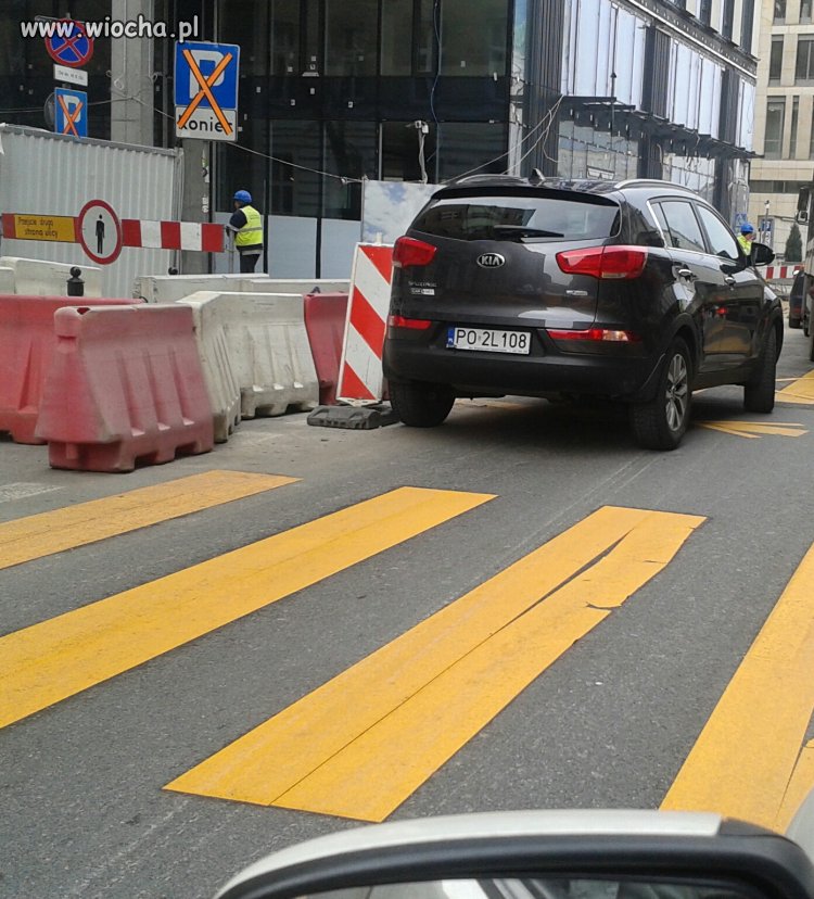 Niech się inni cisną jednym pasem 