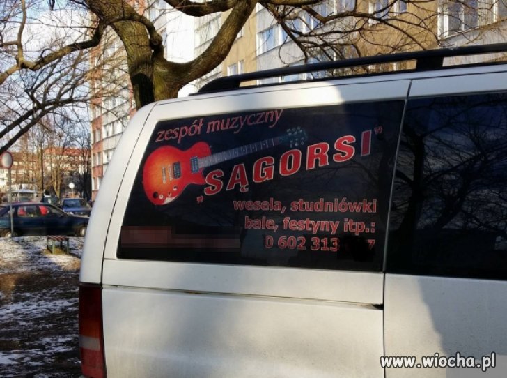 Skromna nazwa zespołu...