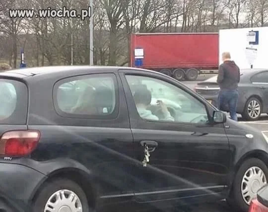 Szukają kluczyków?