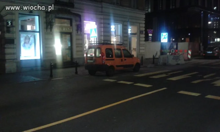 I znów jełop co niedowidzi