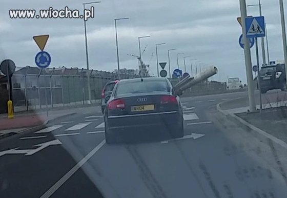 Przyjechał z Anglii wydać Funty...