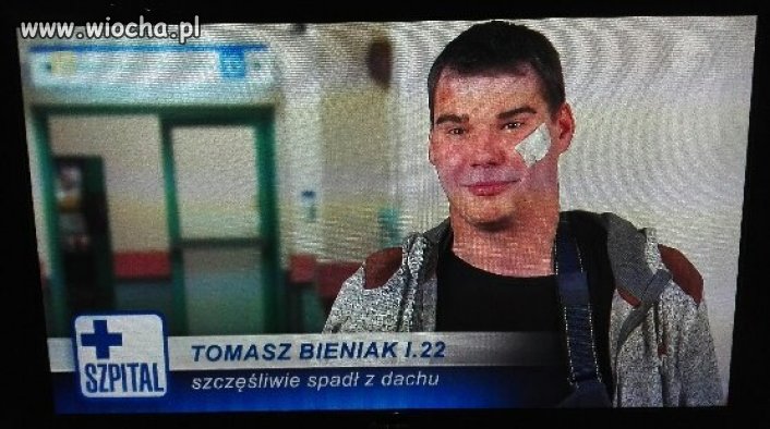 Szczęśliwie spadł z dachu