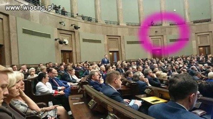 W sejmie zlikwidowano jedna z kamer...
