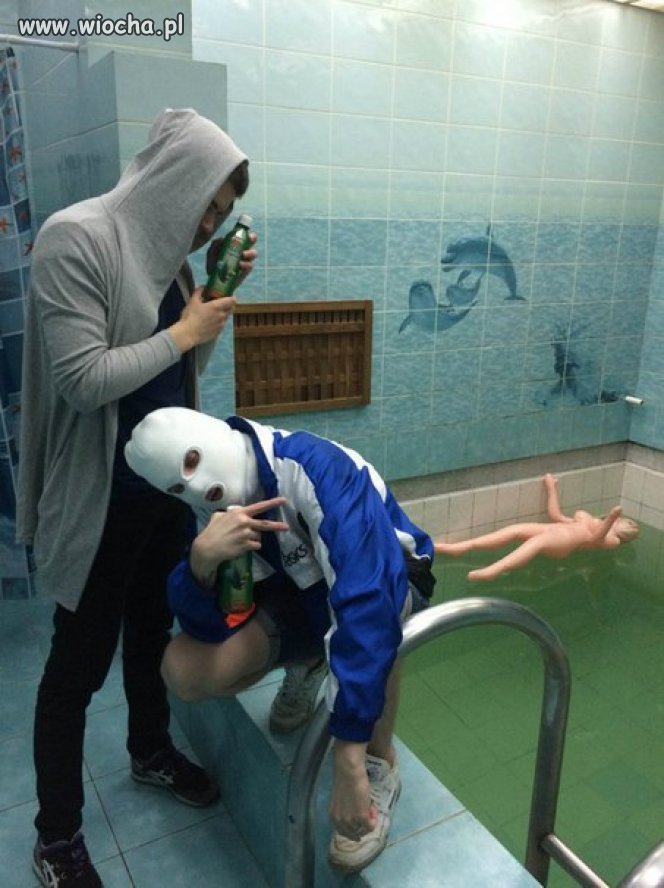 Gimbogangsta na basenie